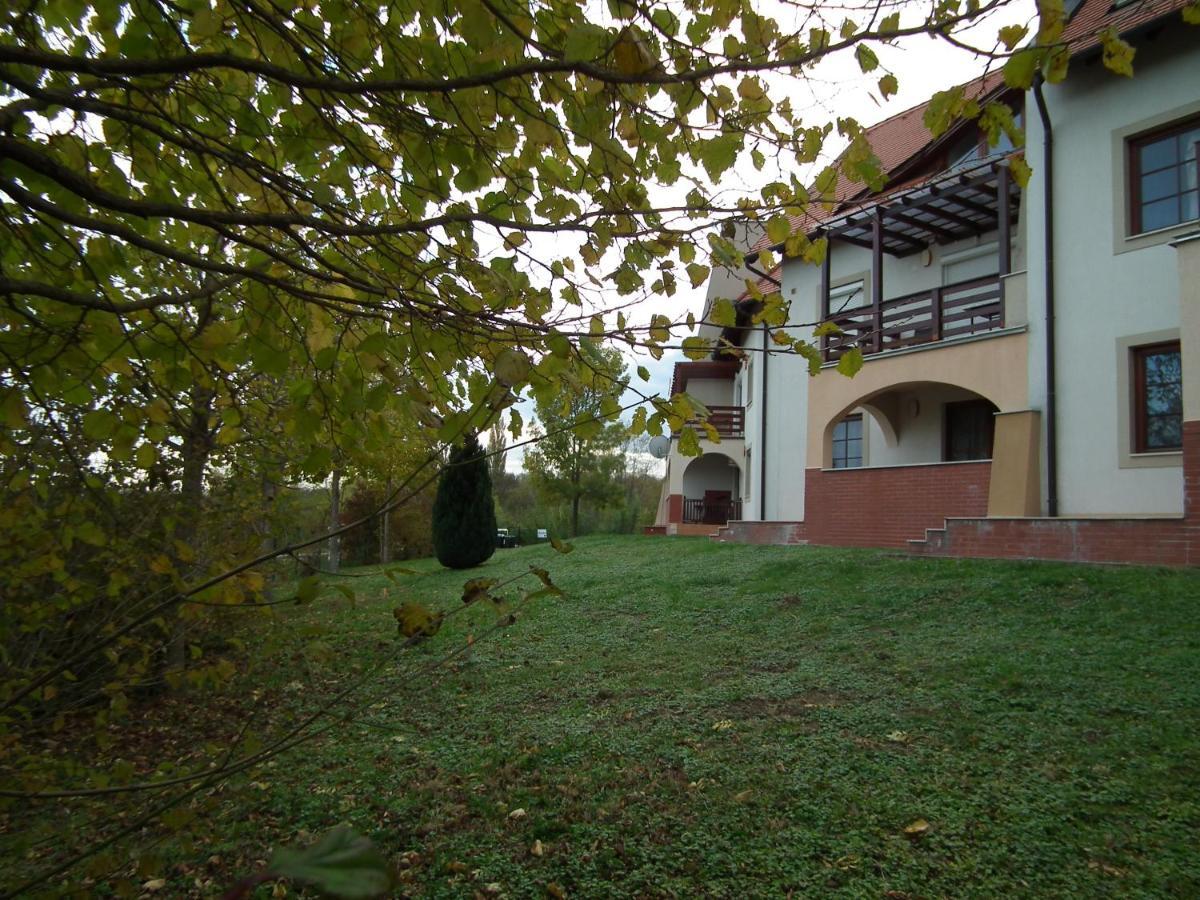 Modor Apartman Alsopahok Room photo